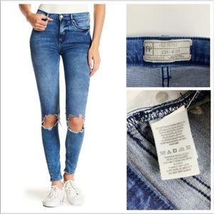 Free People NWT Busted Knee Skinny Jeans Size 25